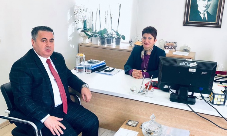Vakıfbank Bartın Şube Müdürü Arzu Türker'e İadei ziyaret.  