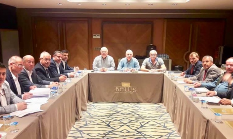 Türkiye Madeni Eşya Sanatkarları Federasyonu yönetim kurulu toplantısını sayın Özcan Saraçoğlu başkanlığında gerçekleştirdi. 
