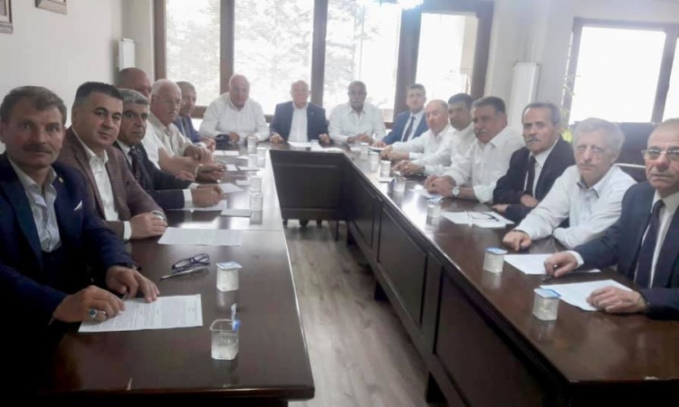 Başkan Yılmaz Akdeniz Denetim kurulunda görev aldığı Türkiye Madeni Eşya Sanatkarları Federasyonu yönetim kurulu toplantısı sayın Özcan Saraçoğlu başkanlığında gerçekleştirildi. 