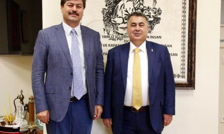 Oda Başkanımız Yılmaz Akdeniz Esnaf, Sanatkarlar ve Kooperatifçilik Genel Müdürü Erkan’ı ziyaret etti 