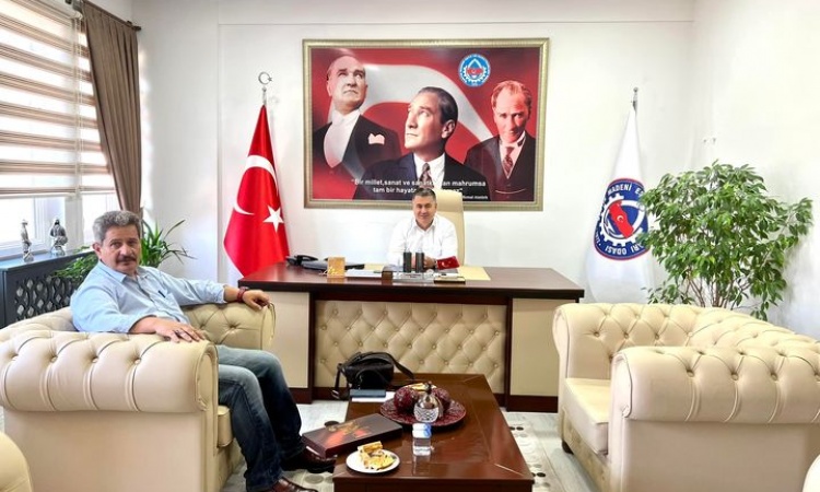 Kahveciler ve Şerbetçiler Esnaf Odası Başkanı Ayhan Tepe Oda Başkanımız Akdeniz’i ziyaret etti 