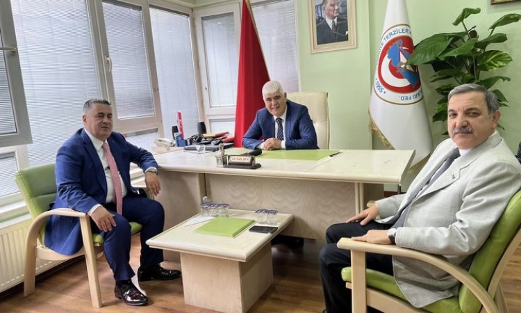 Başkan Akdeniz, Terziler ve Konfeksiyoncular Federasyonu Genel Başkanı Şen’i ziyaret etti 