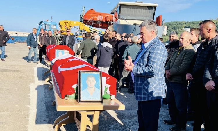 Oda Başkanımız Akdeniz maden şehidimiz Murat Ergin’in cenazesine katıldı 