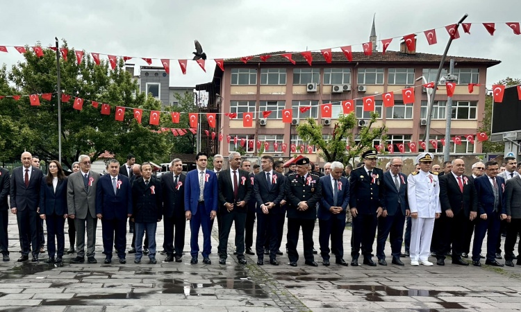 Akdeniz, 19 Mayıs Atatürk’ü Anma, Gençlik ve Spor Bayramı etkinliklerine katıldı 